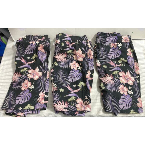 NEFF Board Shorts Mens Black Floral Shorts Size XL shorts - Picture 3 of 9